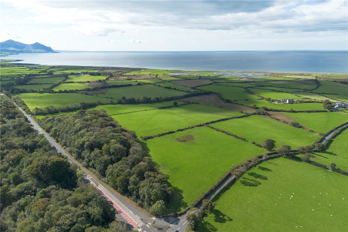 901 acres Country Estate, Caernarfon, Gwynedd LL54 - Available