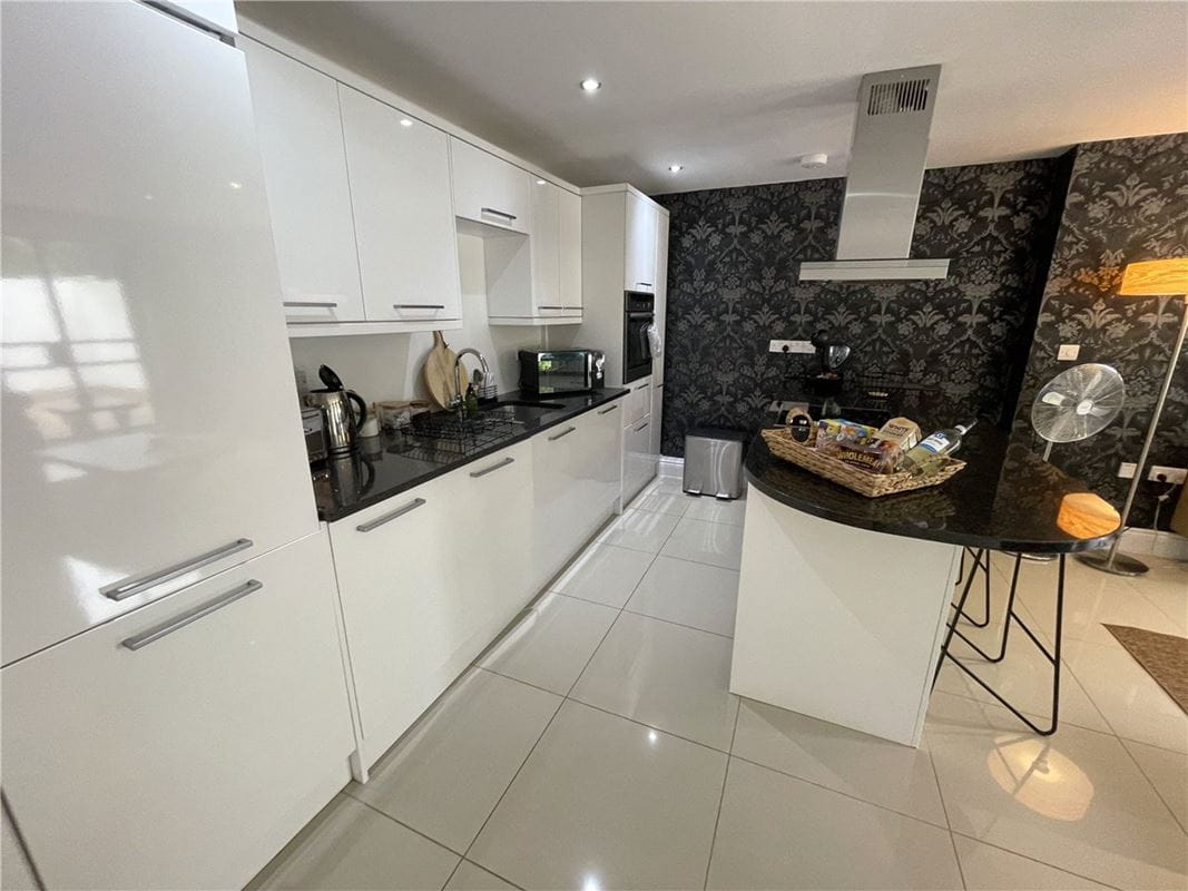 2 bedroom flat, Brockham End Mews, Brockham End BA1