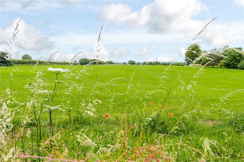 4 bedroom house, Little Cumberwell, Bradford-on-Avon BA15 - Let Agreed