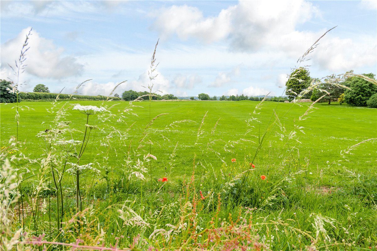 4 bedroom house, Little Cumberwell, Bradford-on-Avon BA15 - Let Agreed