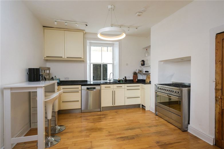 5 bedroom house, Upper Camden Place, Bath BA1 - Available