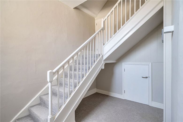 1 bedroom flat, Old Bond Street, Bath BA1 - Available