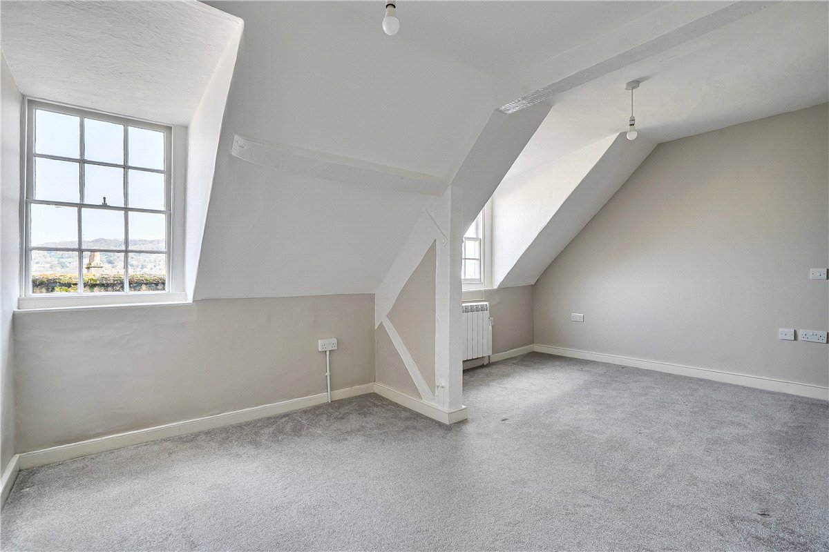 1 bedroom flat, Old Bond Street, Bath BA1 - Available