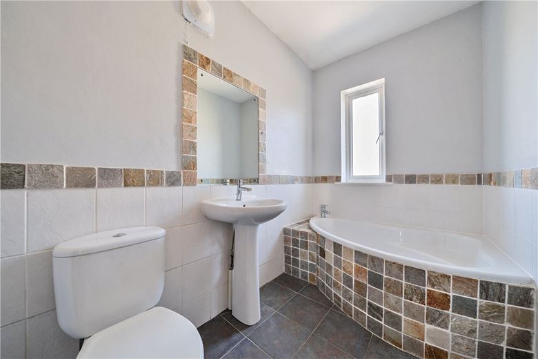 3 bedroom house, Haviland Grove, Bath BA1