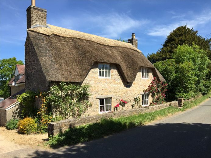 3 bedroom house, Mells Green, Mells BA11 - Available