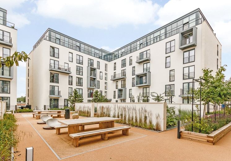 2 bedroom flat, Midland Road, Bath BA2 - Let Agreed