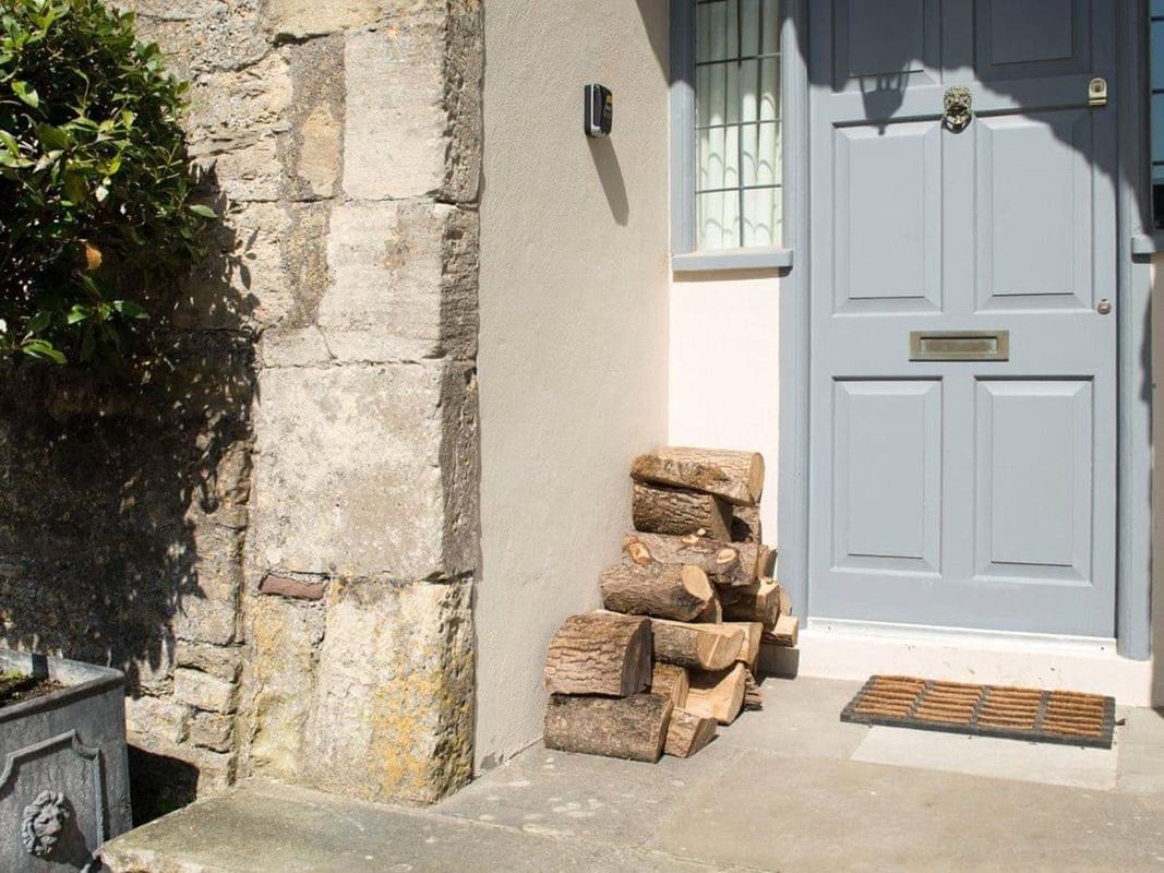 4 bedroom house, Cold Ashton, Chippenham SN14 - Available