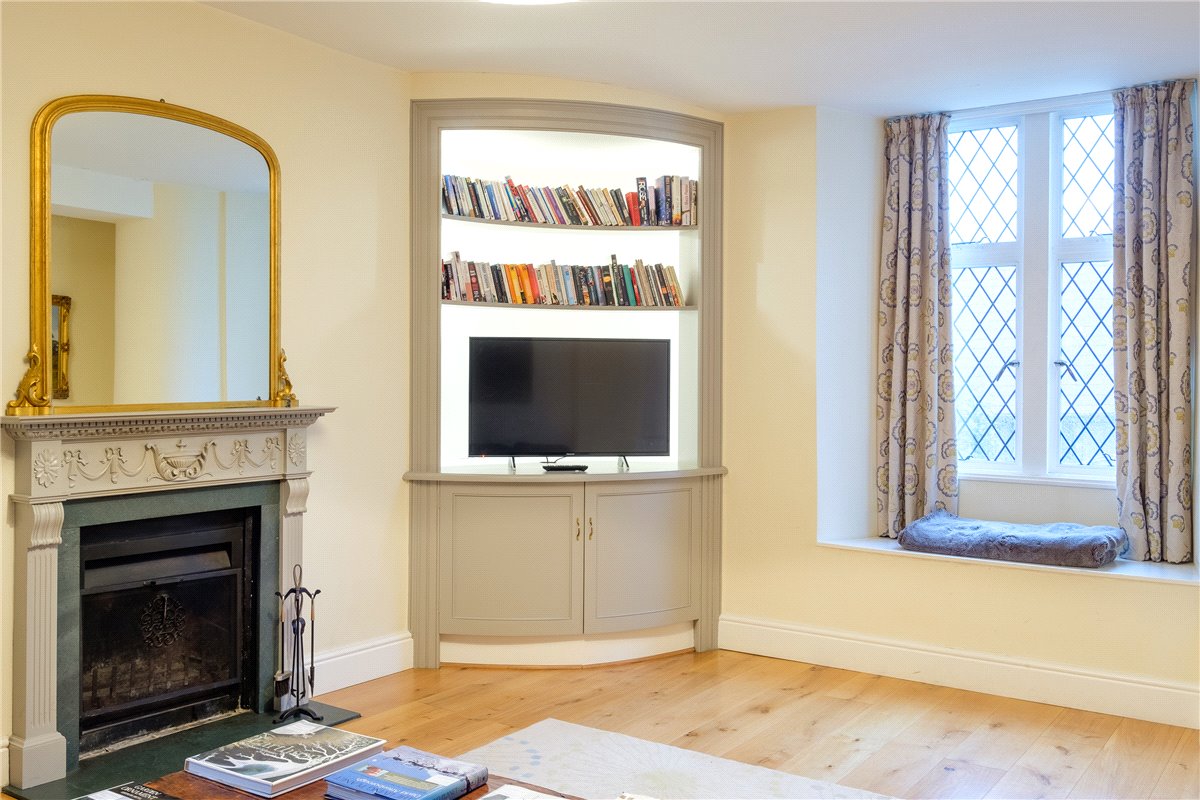 4 bedroom house, Cold Ashton, Chippenham SN14 - Available