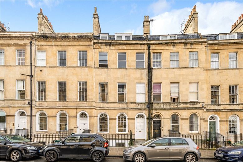 2 bedroom flat, Henrietta Street, Bath BA2