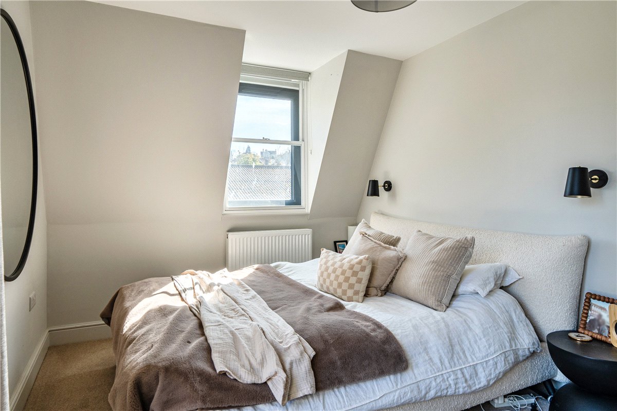 2 bedroom house, Westmoreland Road, Bath BA2