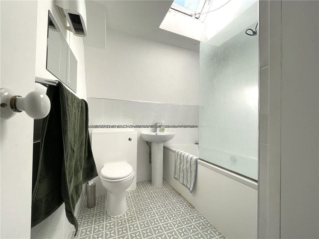 1 bedroom flat, Park View House, Brock Street BA1 - Let Agreed