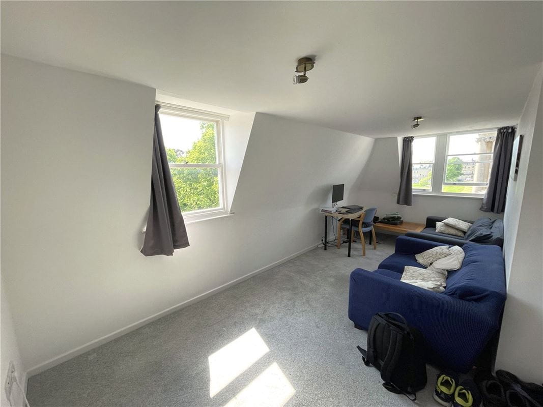 1 bedroom flat, Park View House, Brock Street BA1 - Let Agreed