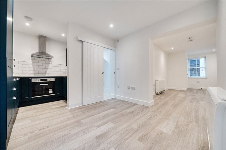 1 bedroom flat, Palace Yard Mews, Bath BA1 - Let Agreed