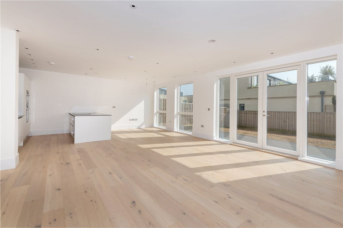 2 bedroom flat, Granville Court, Granville Road BA1