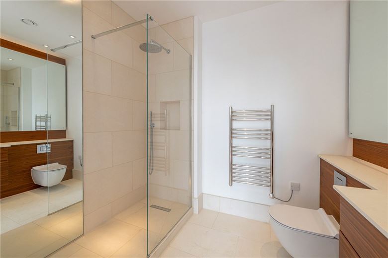 2 bedroom flat, Granville Court, Granville Road BA1