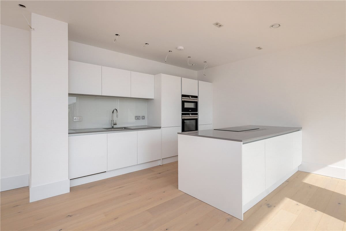 2 bedroom flat, Granville Court, Granville Road BA1