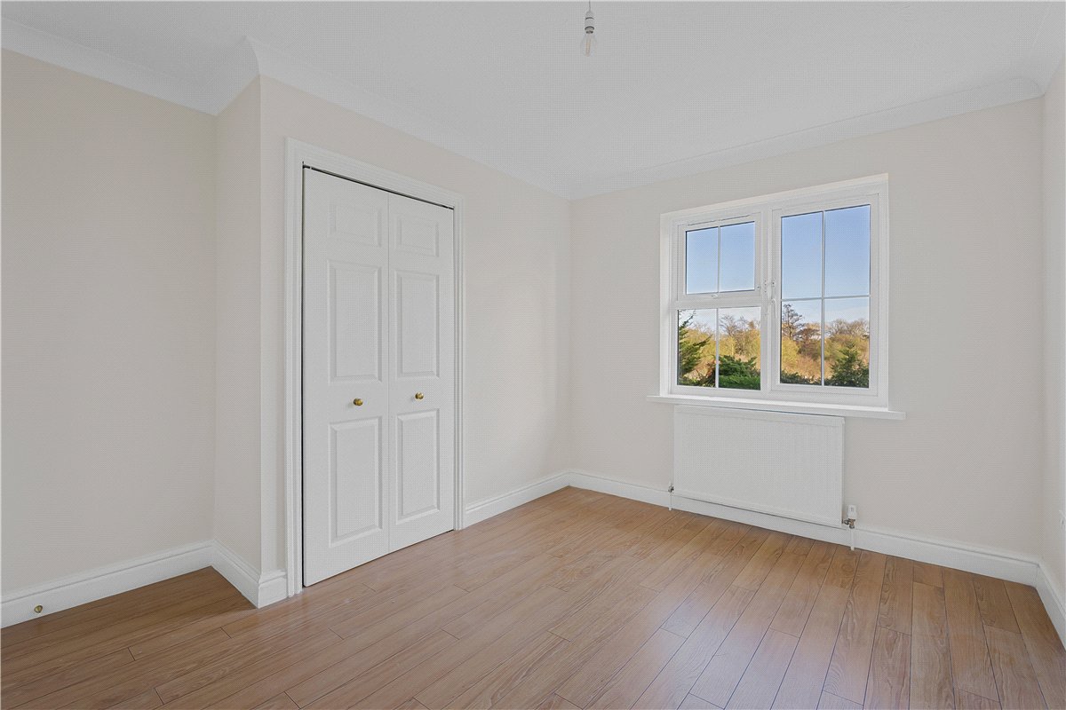 4 bedroom house, Putlowes Drive, Fleet Marston HP18 - Let Agreed