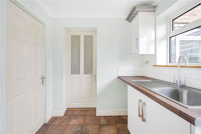 3 bedroom bungalow, Nash Lee Lane, Wendover HP22 - Available