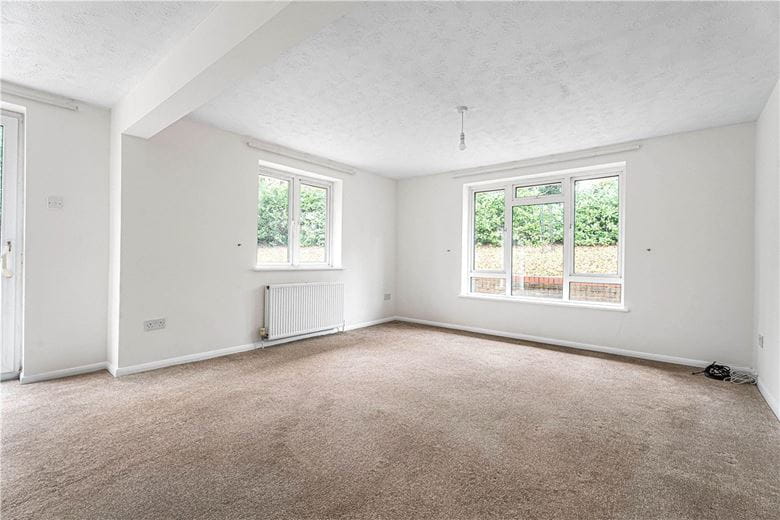 4 bedroom bungalow, South Street, Wendover HP22 - Available