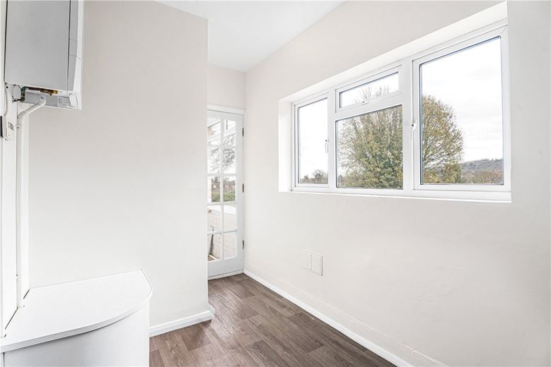 4 bedroom bungalow, South Street, Wendover HP22 - Available