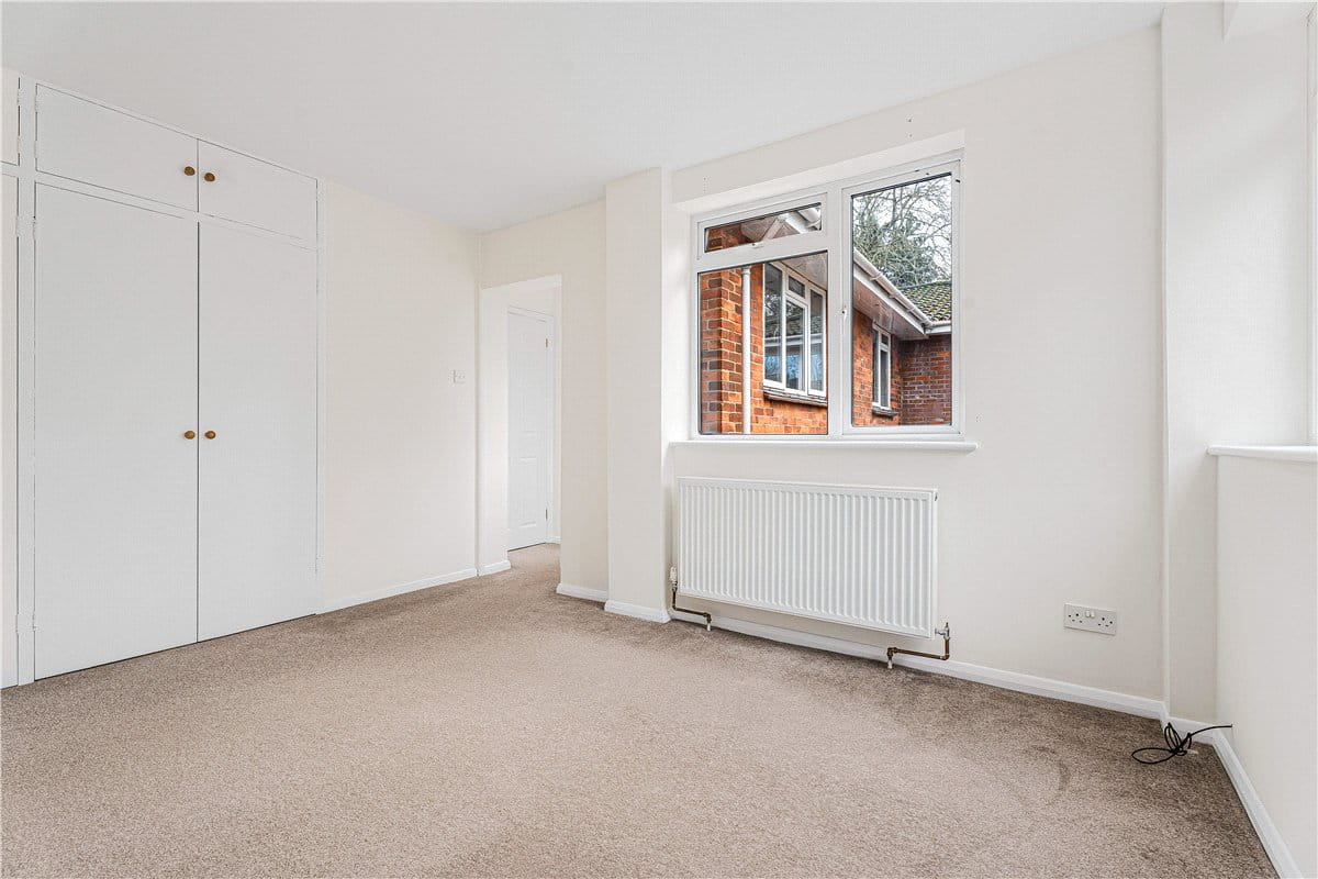 4 bedroom bungalow, South Street, Wendover HP22 - Available