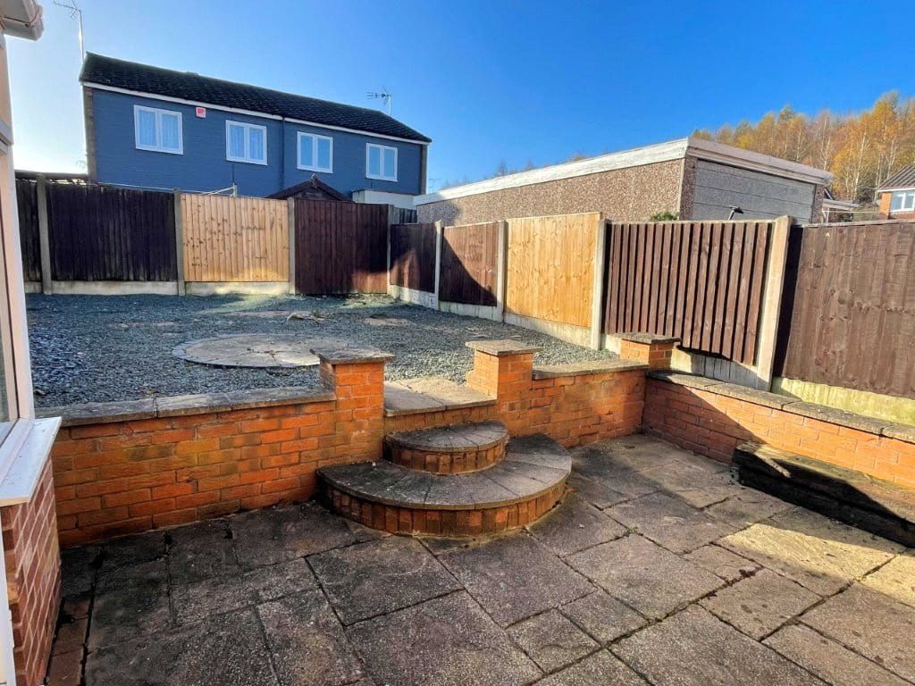 3 bedroom house, Penfold Way, Morton DE55 - Available