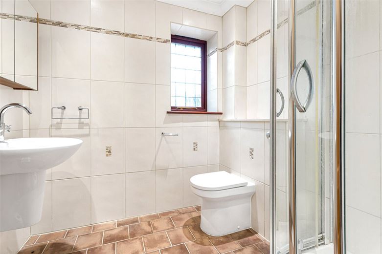 4 bedroom , Nash Lee Lane, Wendover HP22 - Available