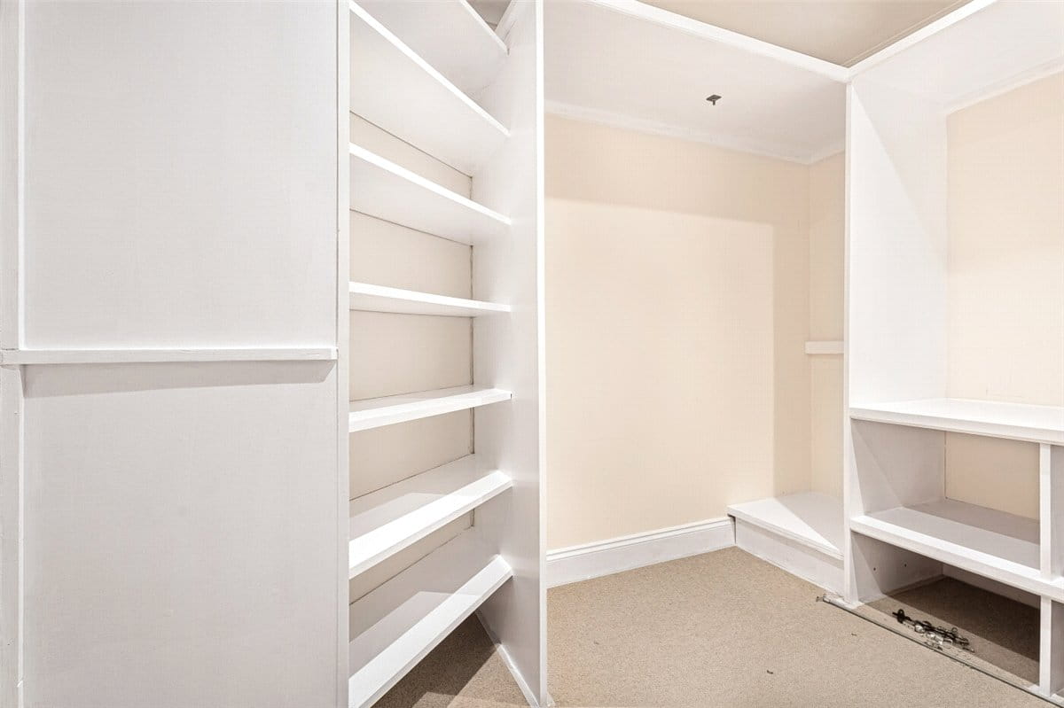 4 bedroom , Nash Lee Lane, Wendover HP22 - Available