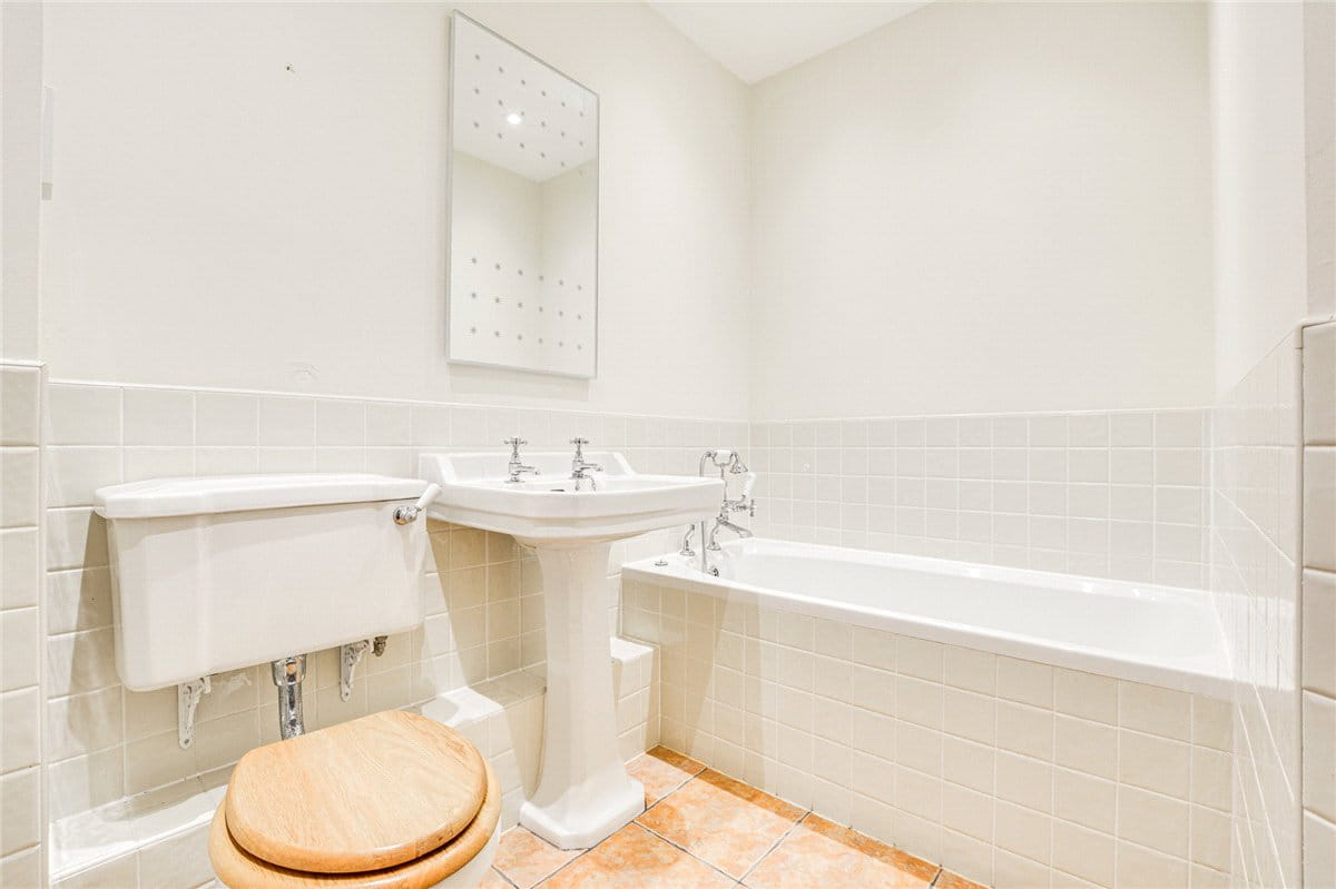 3 bedroom , Bowden View Lane, Mere WA16 - Let Agreed