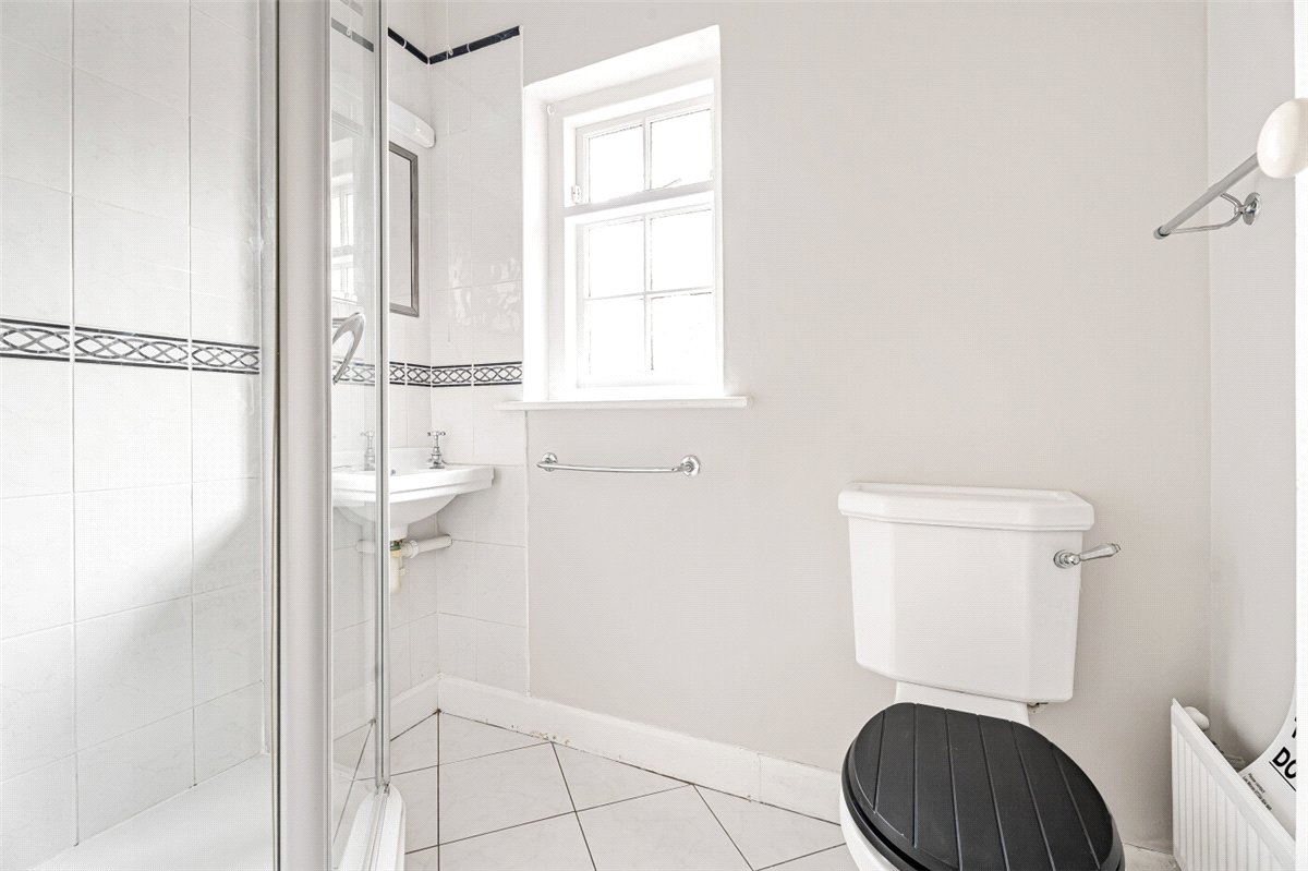 5 bedroom house, Ellesborough Road, Wendover HP22 - Let Agreed