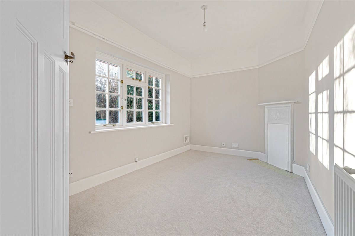 5 bedroom house, Ellesborough Road, Wendover HP22 - Let Agreed