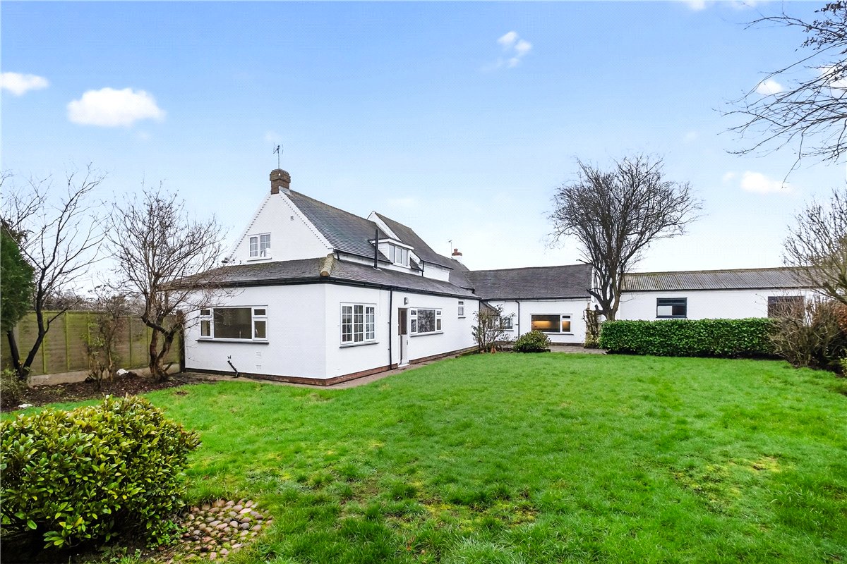 5 bedroom house, Shaw Lane, Hanch WS13 - Available