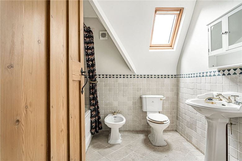 4 bedroom house, Potter Row, Great Missenden HP16 - Available