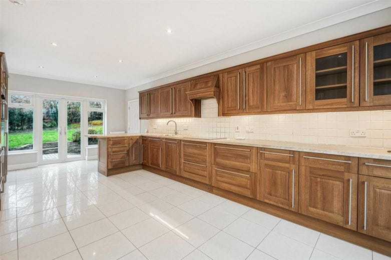 5 bedroom house, Bottom House Farm Lane, Chalfont St. Giles HP8 - Available