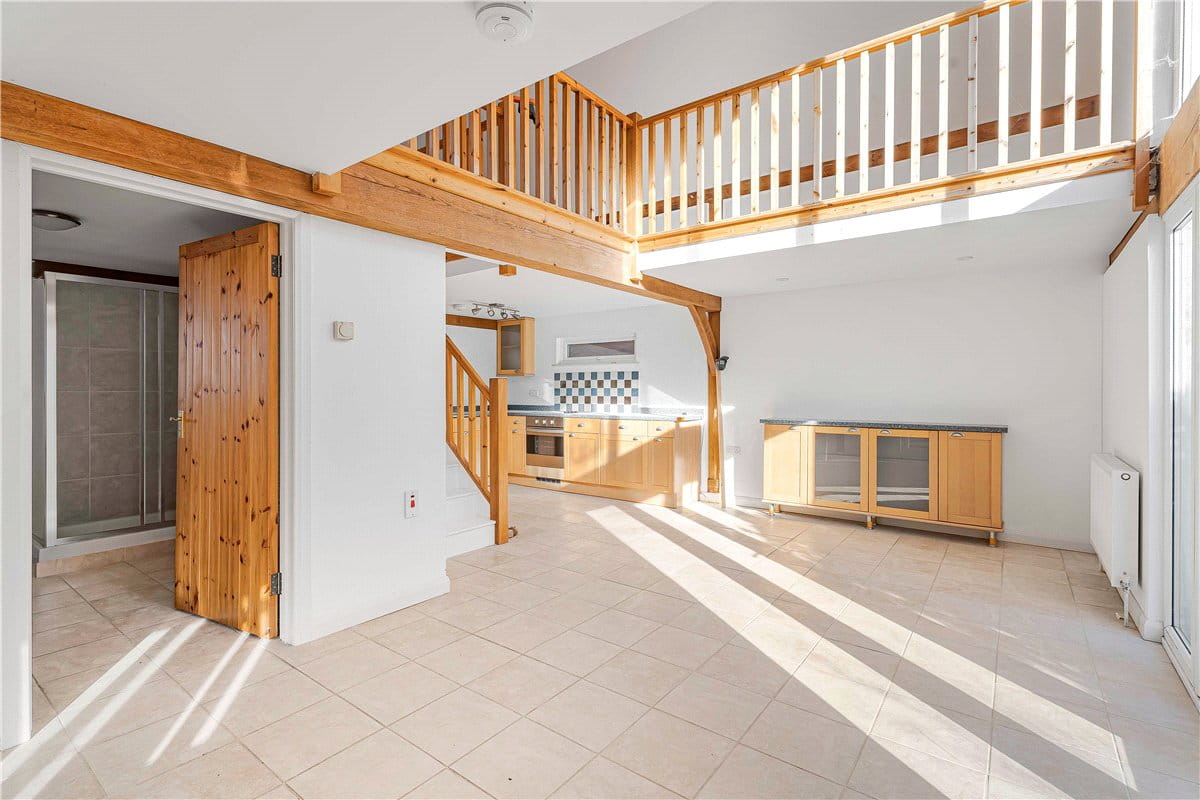 6 bedroom house, Ellesborough Road, Wendover HP22 - Let Agreed