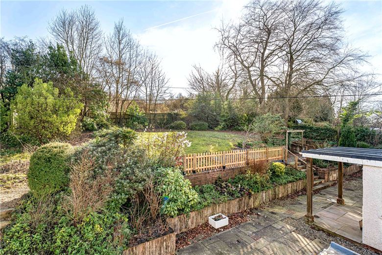 6 bedroom house, Ellesborough Road, Wendover HP22 - Let Agreed