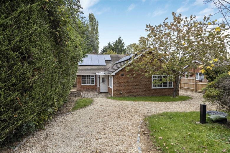 3 bedroom bungalow, Nash Lee Lane, Wendover HP22 - Available