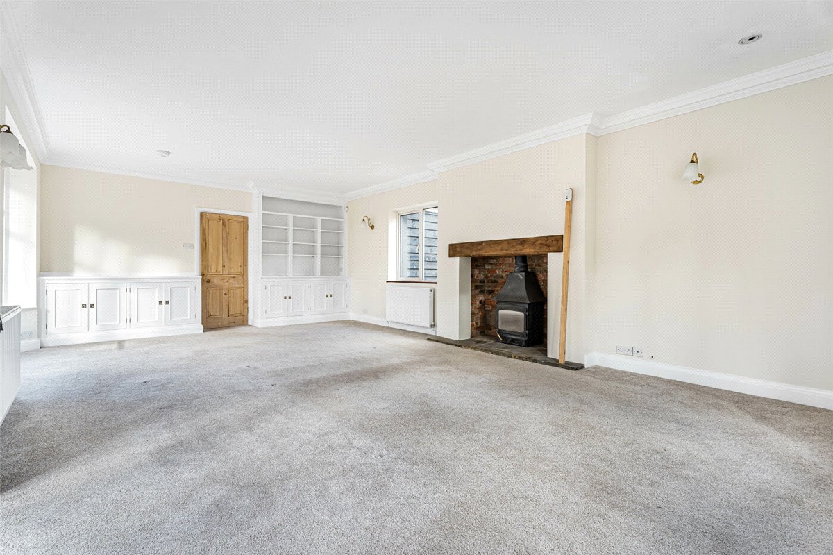 4 bedroom bungalow, Nash Lee Lane, Wendover HP22 - Let Agreed