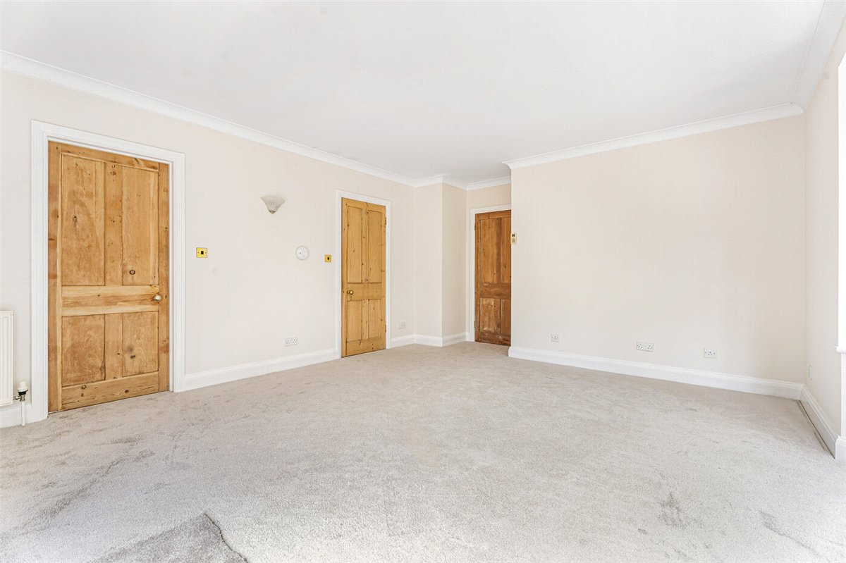 4 bedroom bungalow, Nash Lee Lane, Wendover HP22 - Let Agreed