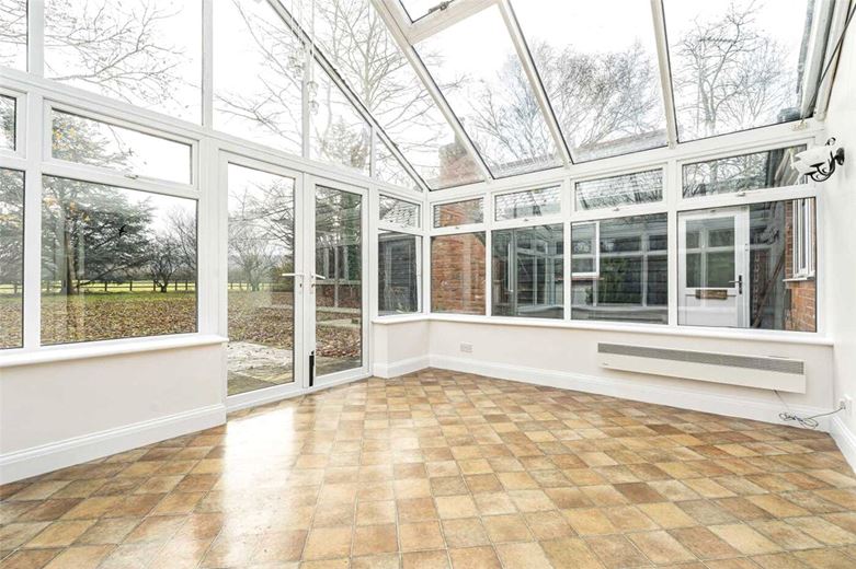 4 bedroom bungalow, Nash Lee Lane, Wendover HP22 - Let Agreed