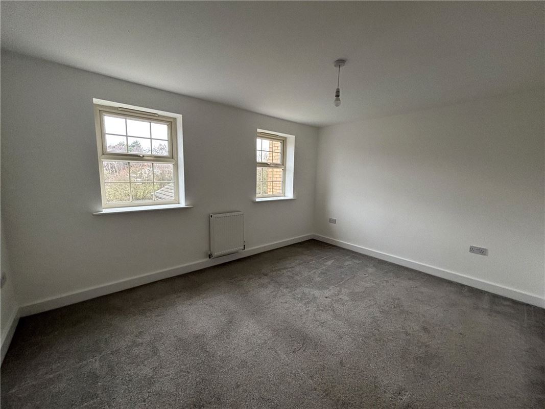 3 bedroom house, Comelybank Drive, Mexborough S64 - Available