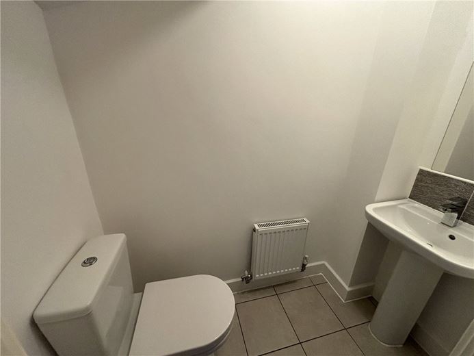 3 bedroom house, Comelybank Drive, Mexborough S64 - Available