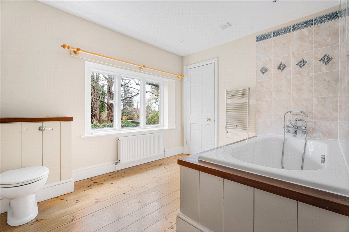 9 bedroom house, Turweston, Brackley NN13 - Available