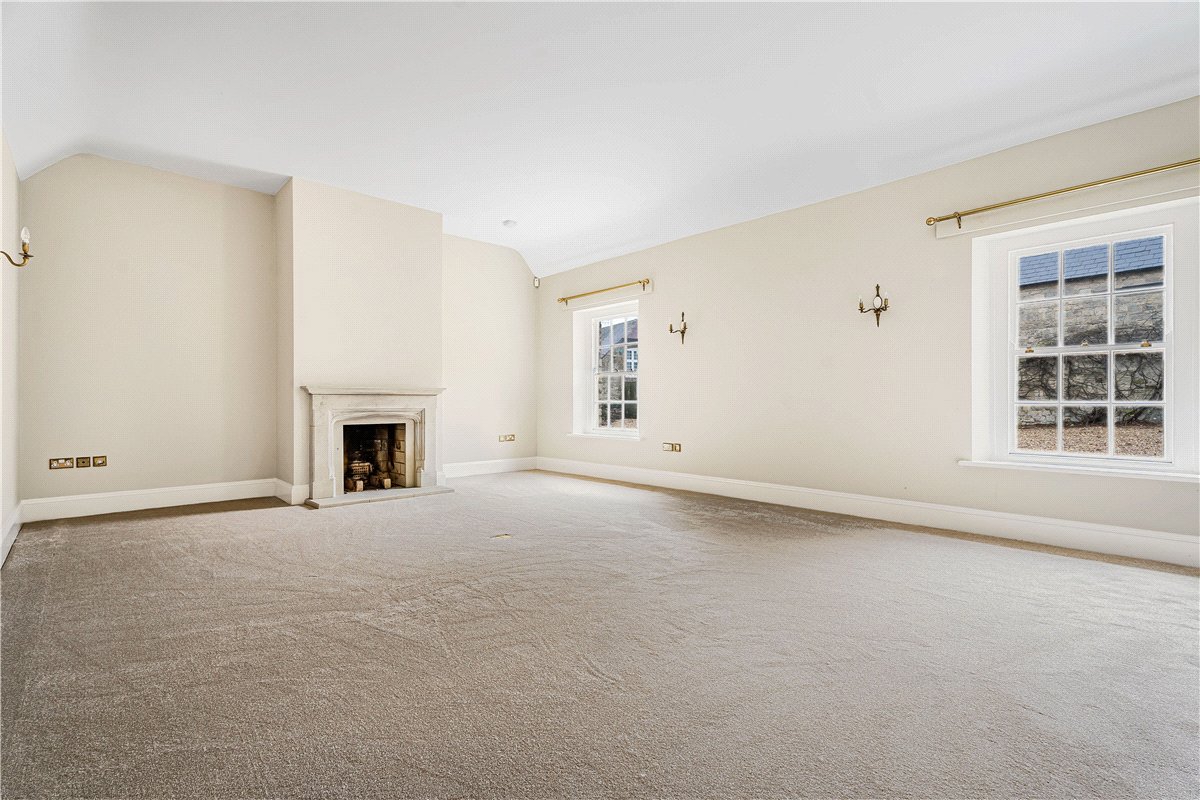 9 bedroom house, Turweston, Brackley NN13 - Available