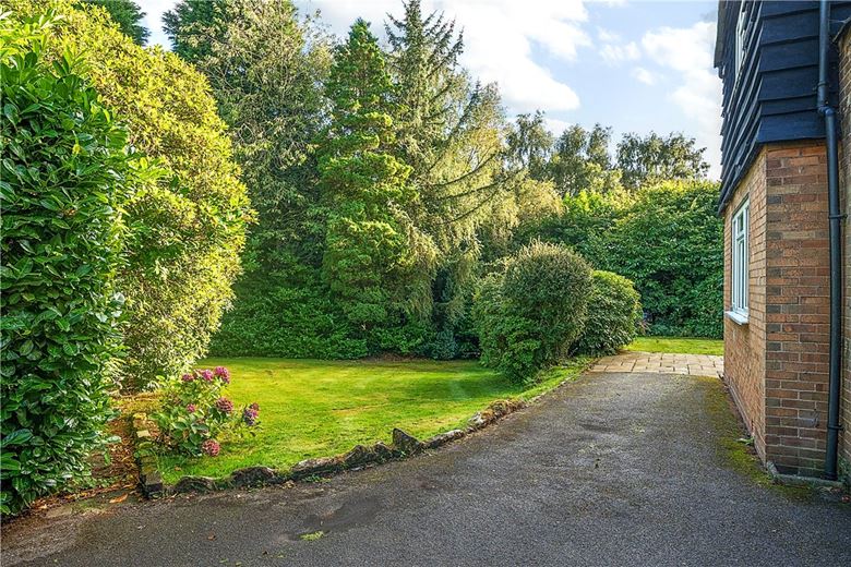 4 bedroom house, Whitmore Heath, Newcastle ST5 - Available