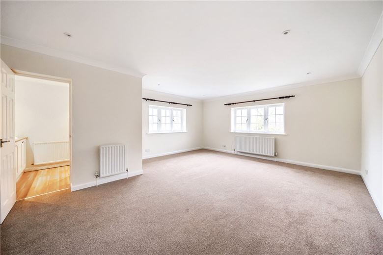 4 bedroom house, Ballinger Road, South Heath HP16 - Let Agreed