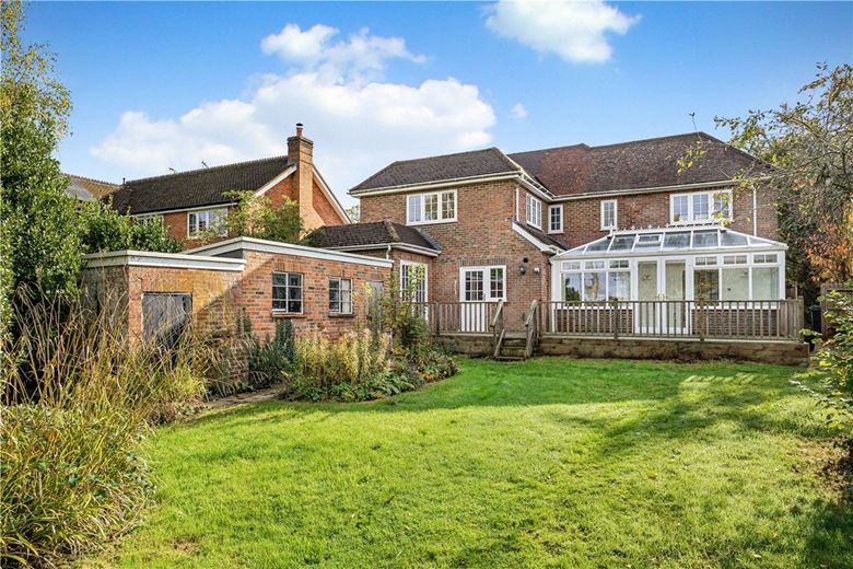 4 bedroom house, Ballinger Road, South Heath HP16 - Let Agreed