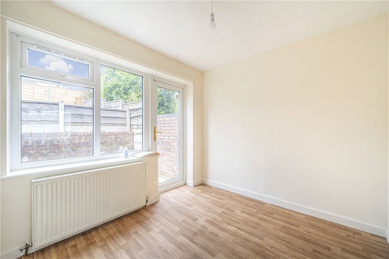 3 bedroom house, Kingsway, Bredbury SK6 - Available