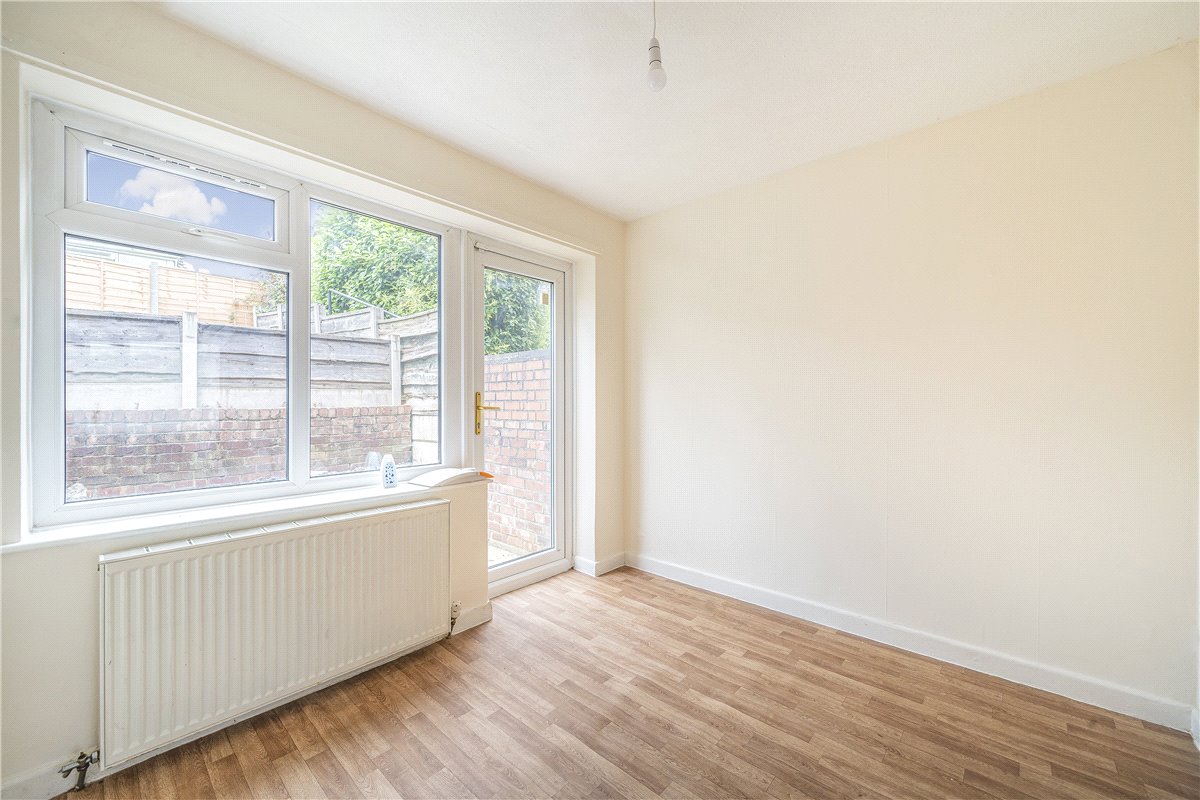 3 bedroom house, Kingsway, Bredbury SK6 - Available