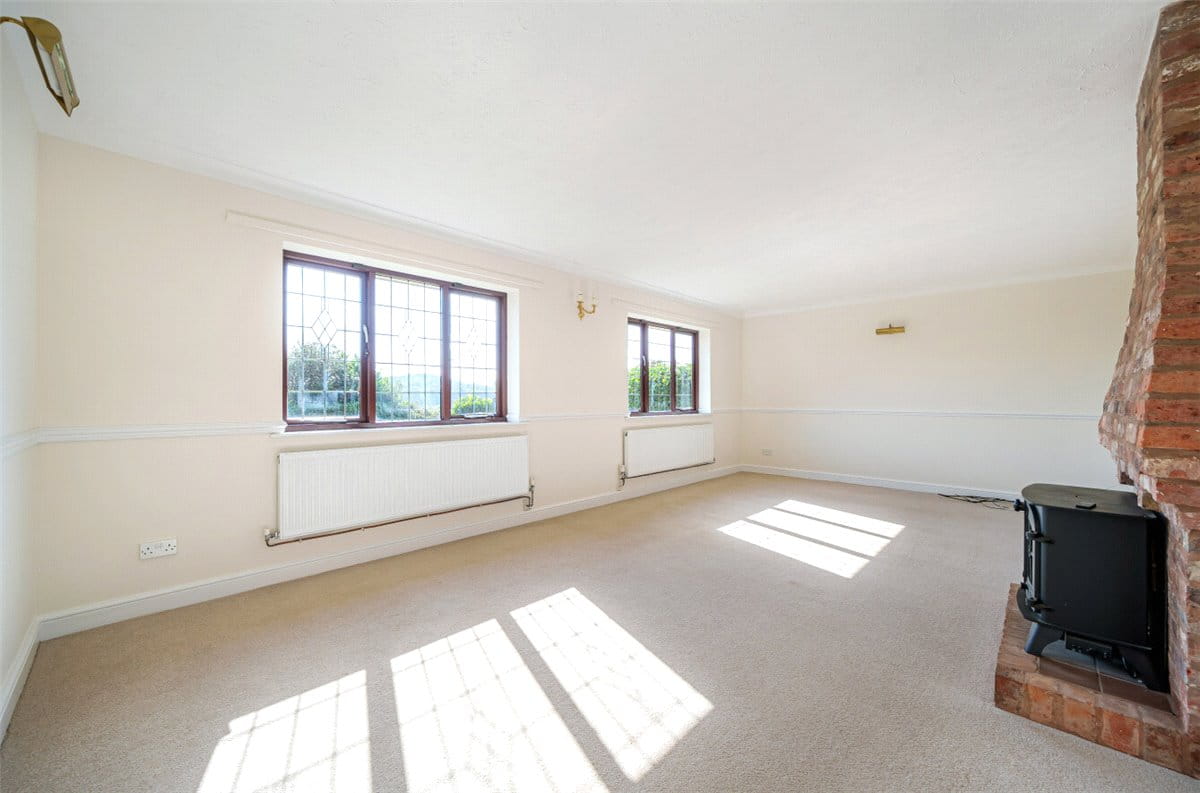 4 bedroom bungalow, School Lane, Hints B78 - Available